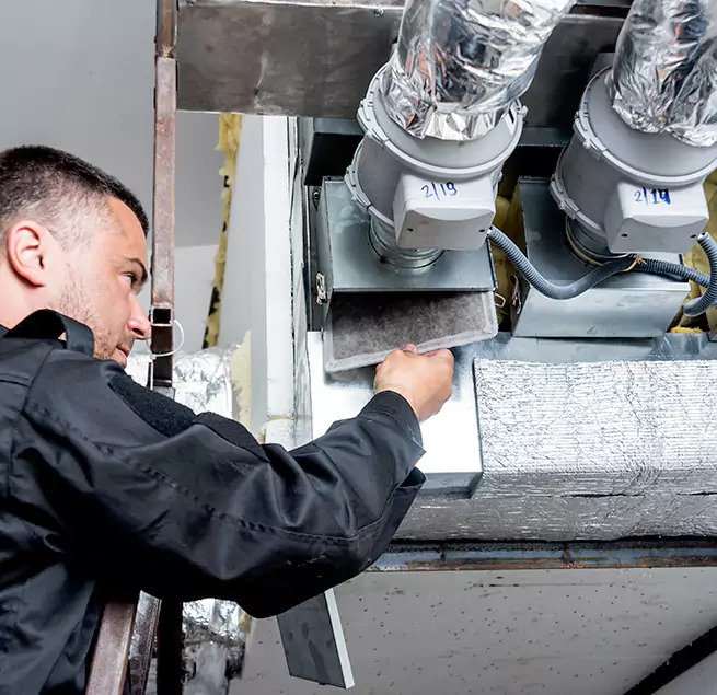 Why Homeowners Businesses Trust Us in Algonquin, IL?